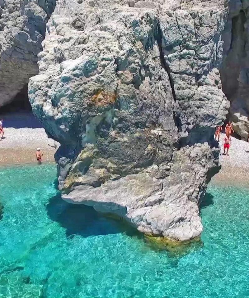 half day private cruise to traounou caves