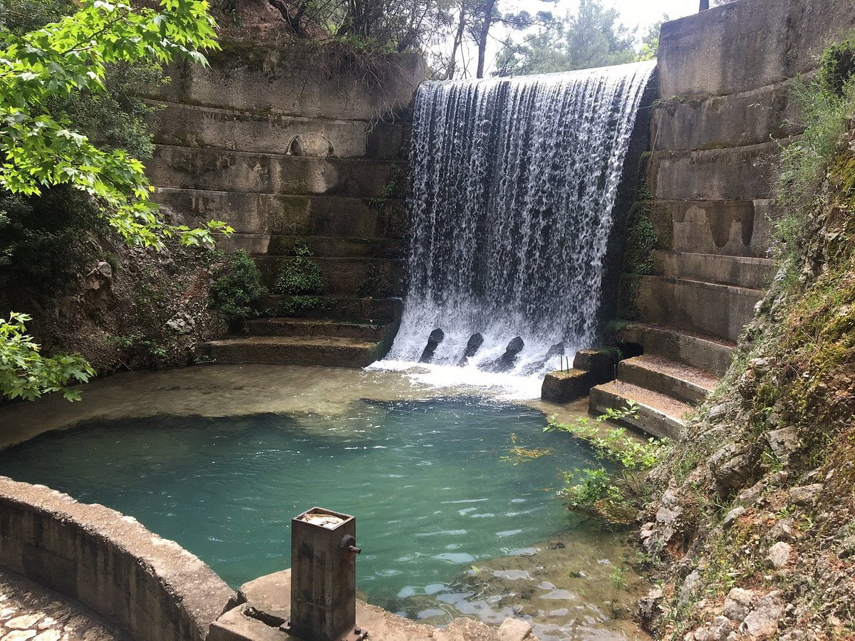 waterfalls of seven springs