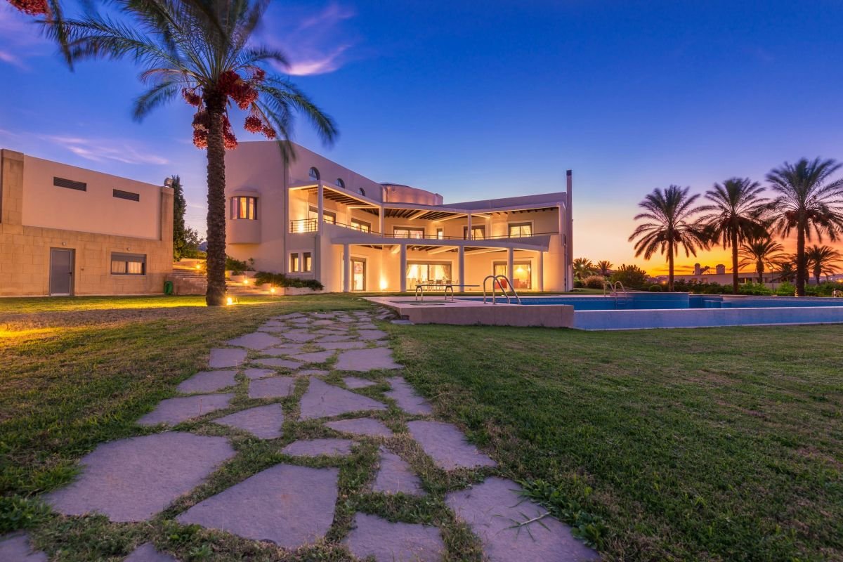 luxury villa transfers transfer to luxury villas in Rhodes