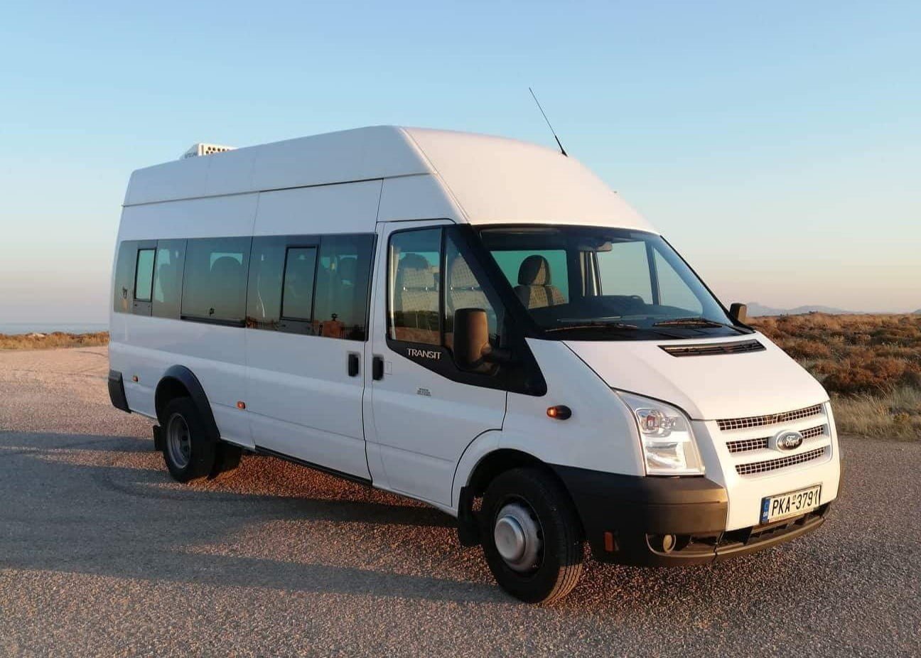 minibus με οδηγό ενοικίαση minibus με οδηγό στη ρόδο